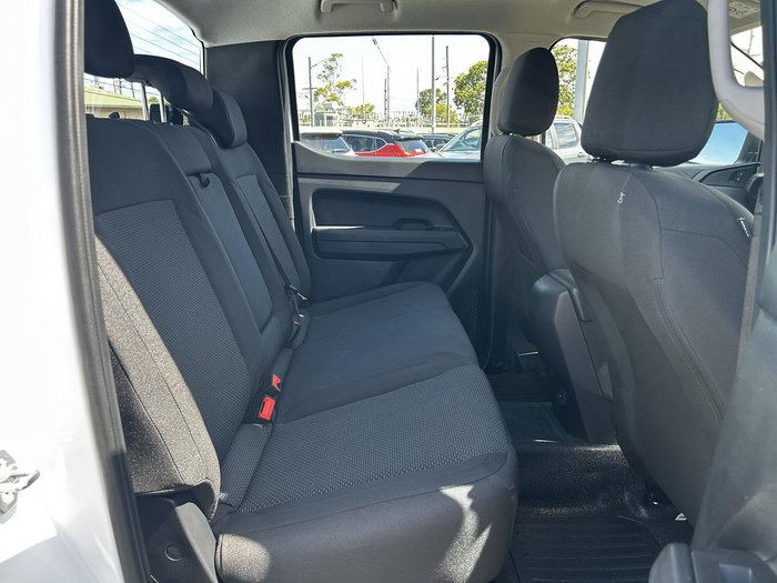 2025 Volkswagen Amarok TDI405 Core NF MY25 4X4 Dual Range Clear White