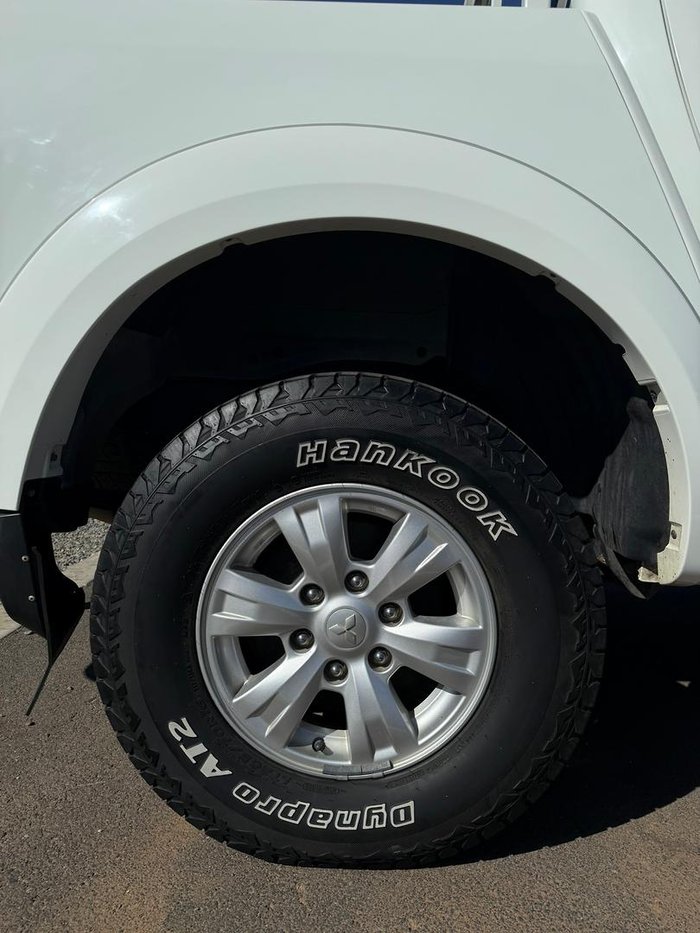 2015 Mitsubishi Triton GLX