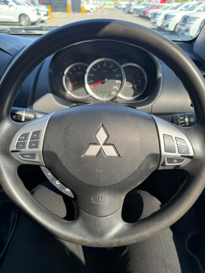 2015 Mitsubishi Triton GLX