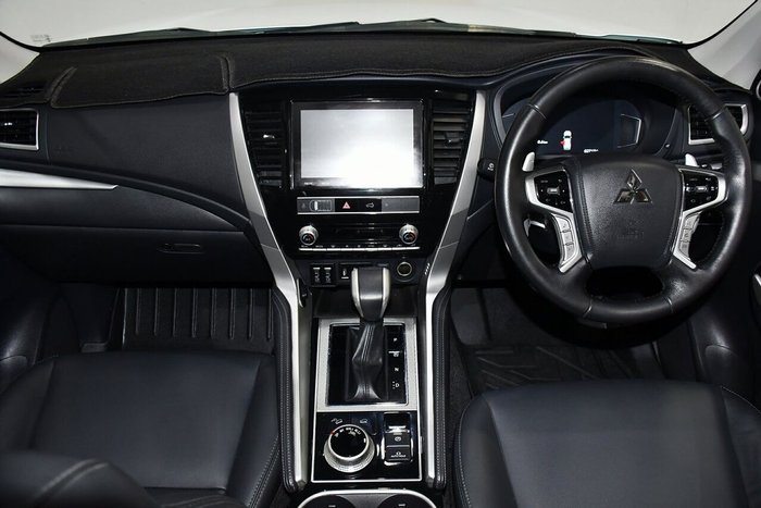 2023 Mitsubishi Pajero Sport GSR