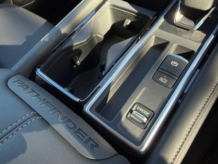 2024 Nissan Pathfinder Ti