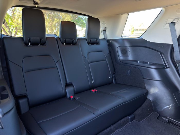 2024 Nissan Pathfinder Ti