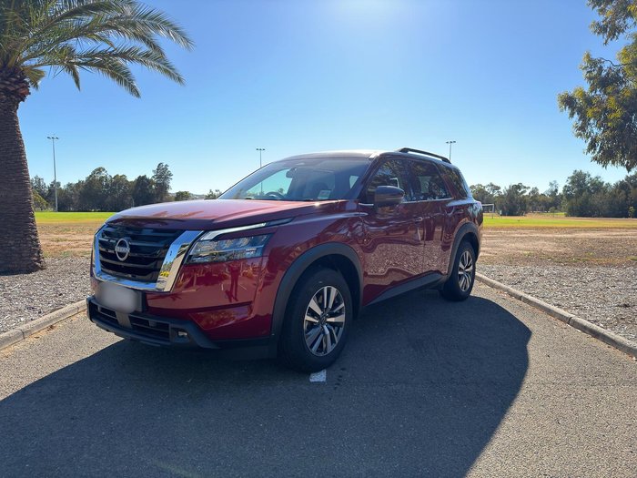 2024 Nissan Pathfinder Ti