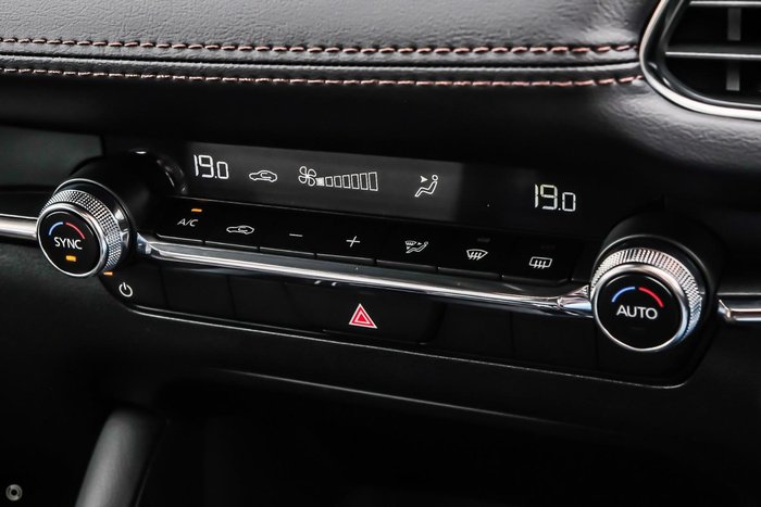 2025 Mazda 3 G20 Touring