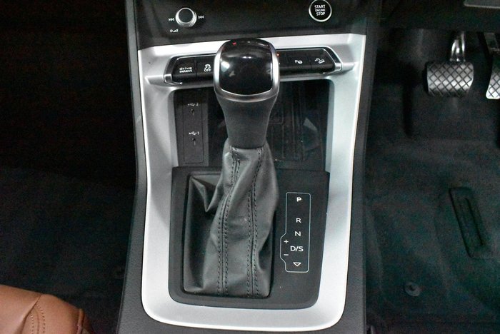 2023 Audi Q3 35 TFSI S line