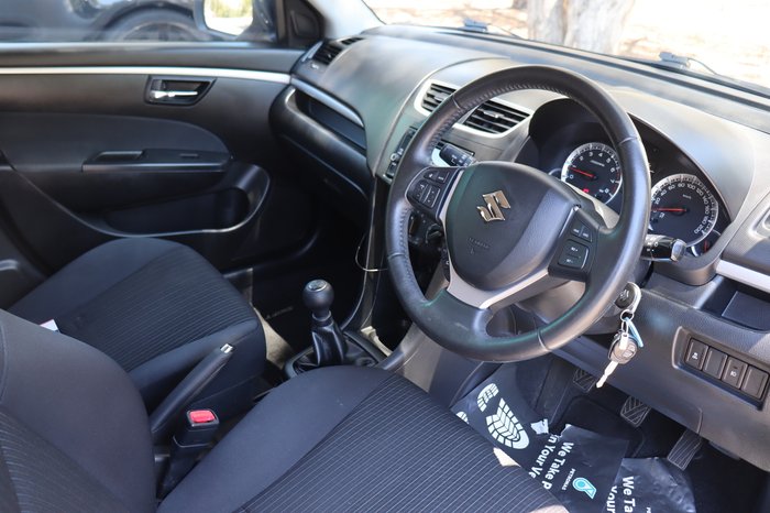 2015 Suzuki Swift GL Navigator