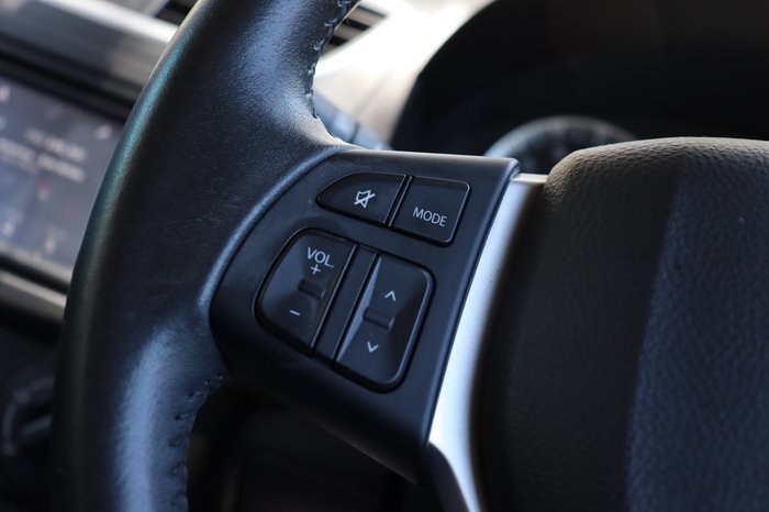 2015 Suzuki Swift GL Navigator