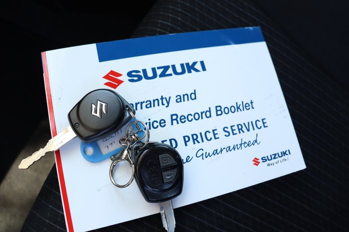 2015 Suzuki Swift GL Navigator