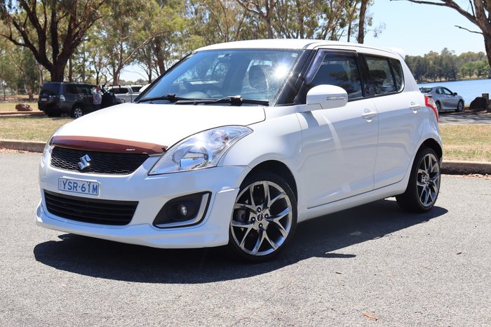 2015 Suzuki Swift GL Navigator