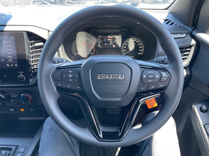 2025 Isuzu D-MAX X-RIDER