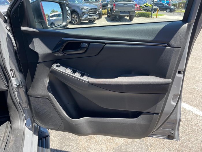 2025 Isuzu D-MAX X-RIDER