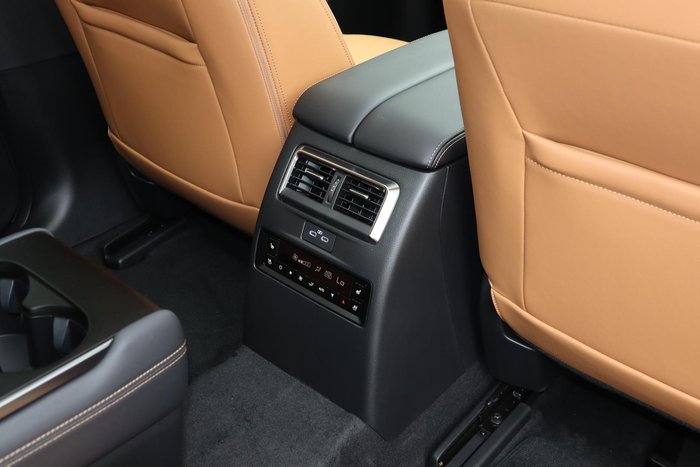 2024 Mazda CX-80 G40e Azami