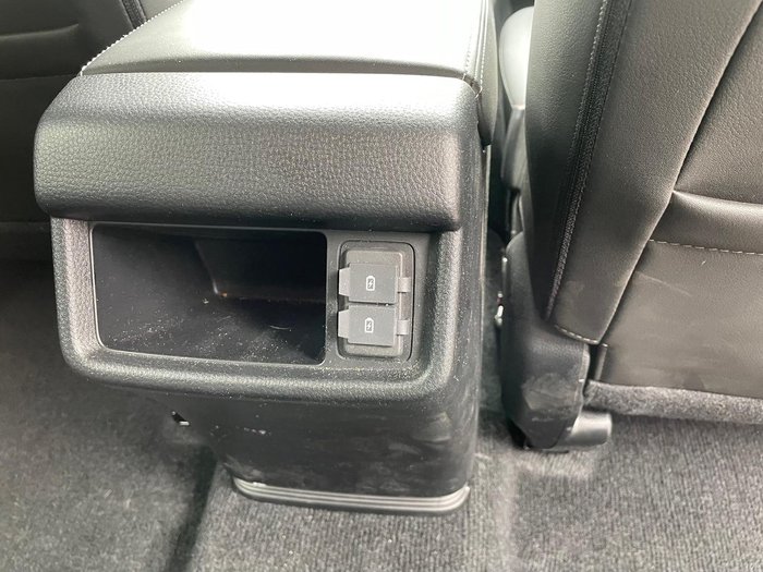 2024 Isuzu MU-X LS-T