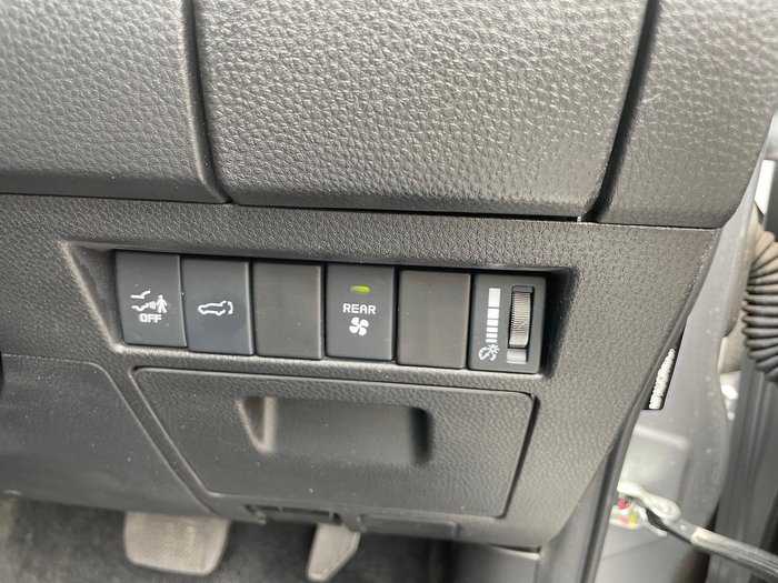 2024 Isuzu MU-X LS-T