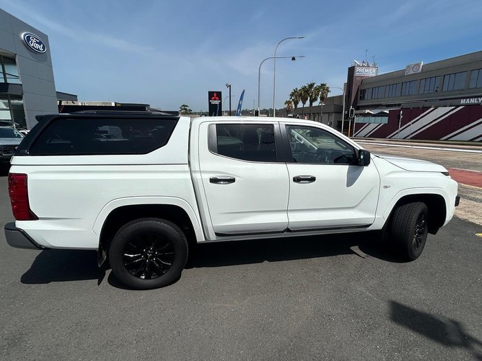 2025 Mitsubishi Triton GLX-R