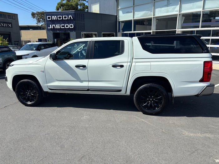 2025 Mitsubishi Triton GLX-R