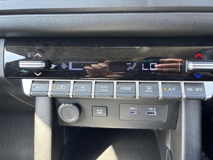 2025 Mitsubishi Triton GLX-R