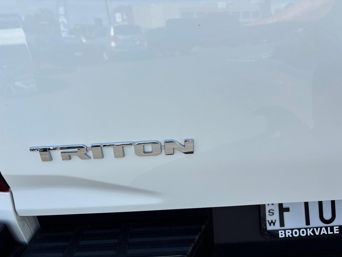 2025 Mitsubishi Triton GLX-R