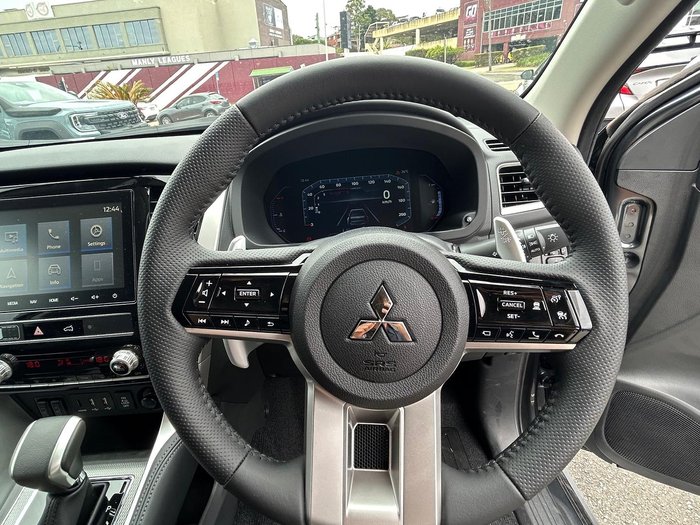 2024 Mitsubishi Pajero Sport Exceed