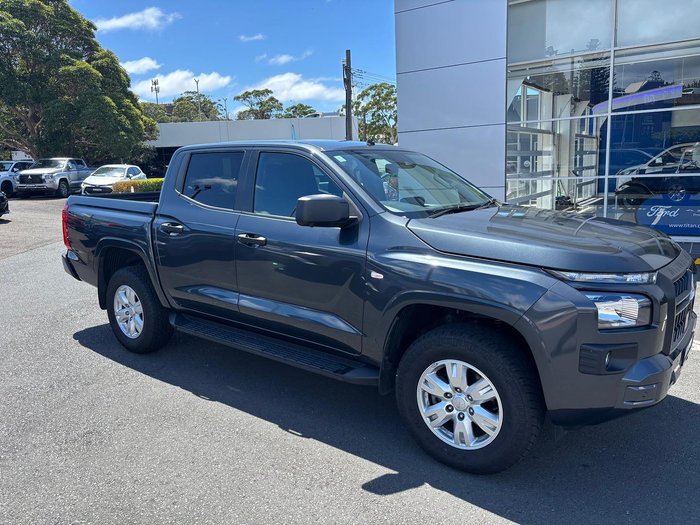 2024 Mitsubishi Triton GLX+