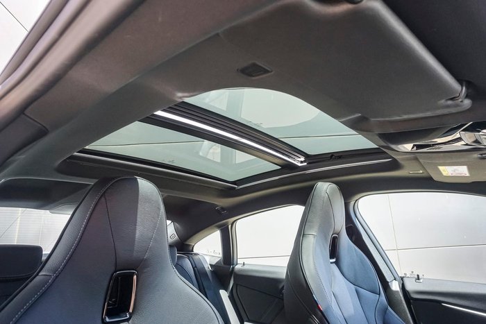 2024 BMW 2 Series M235i xDrive