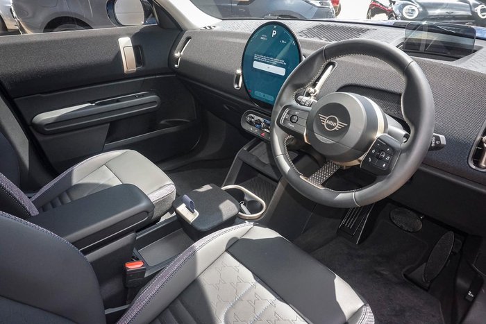 2024 MINI Countryman E Classic