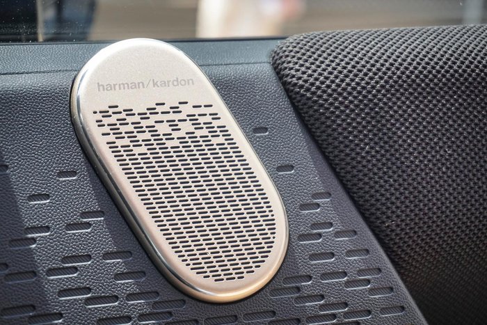 2025 MINI Cooper JCW E Favoured