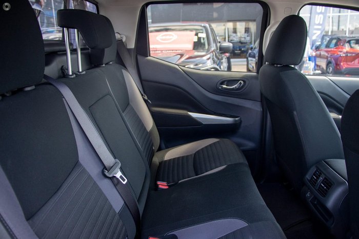 2024 Nissan Navara ST-X D23 MY24 4X4 Dual Range Black Star