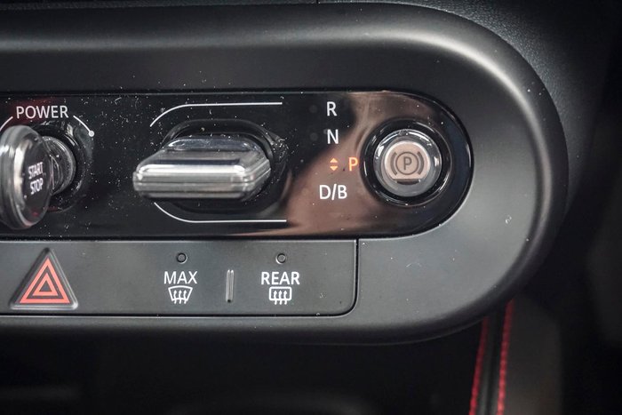 2025 MINI Aceman JCW E Favoured