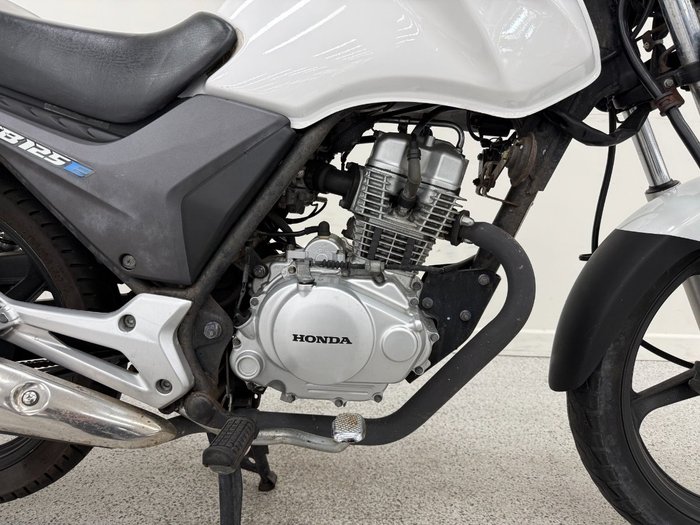 2018 Honda CB125E White