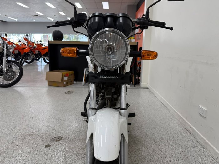 2018 Honda CB125E White