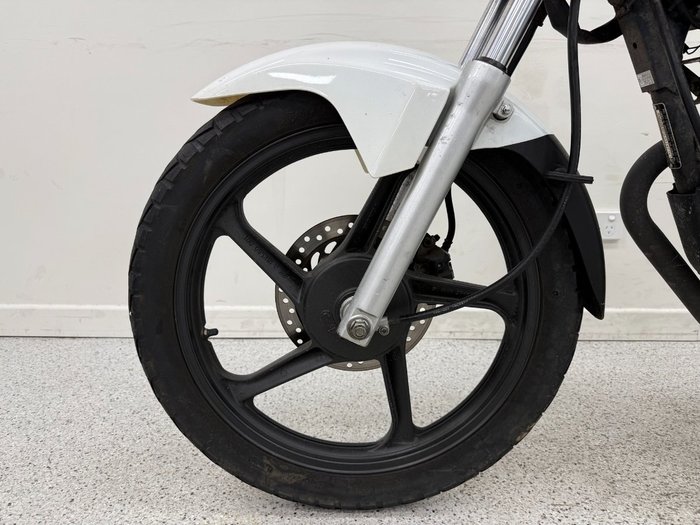 2018 Honda CB125E White