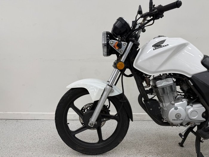 2018 Honda CB125E White