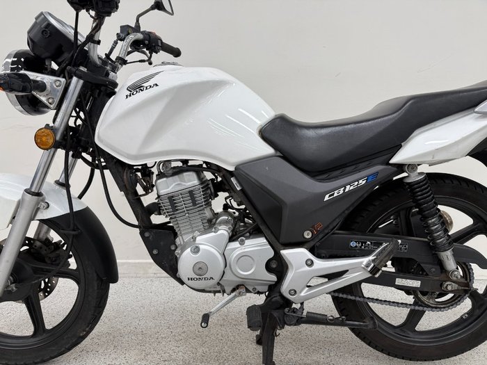 2018 Honda CB125E White