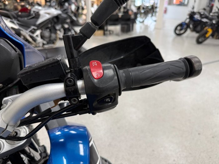 2011 YAMAHA XT660Z TENERE BLUE/BLACK