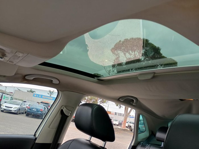 2012 Volkswagen Polo 77TSI Comfortline 6R MY12.5 Candy White