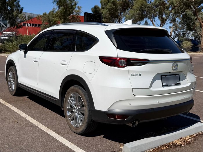 2022 Mazda CX-8 Asaki
