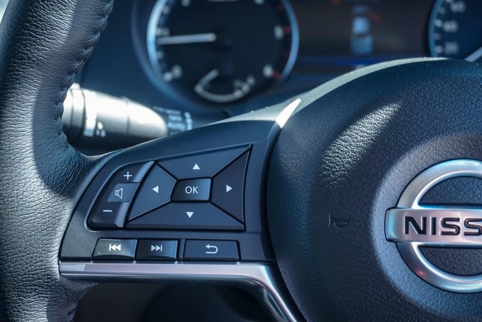 2025 Nissan Navara ST