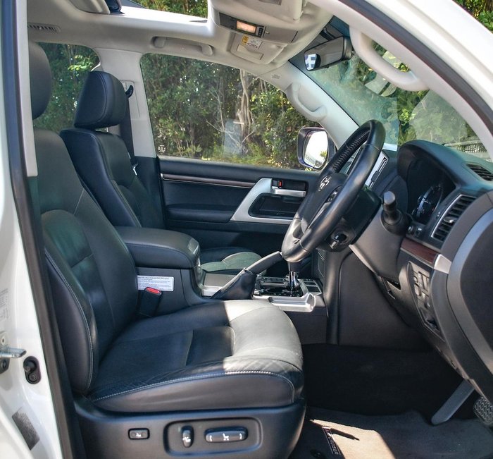 2020 Toyota Landcruiser VX