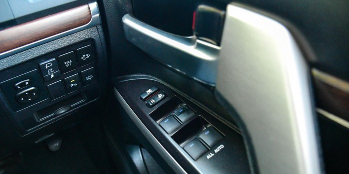 2020 Toyota Landcruiser VX