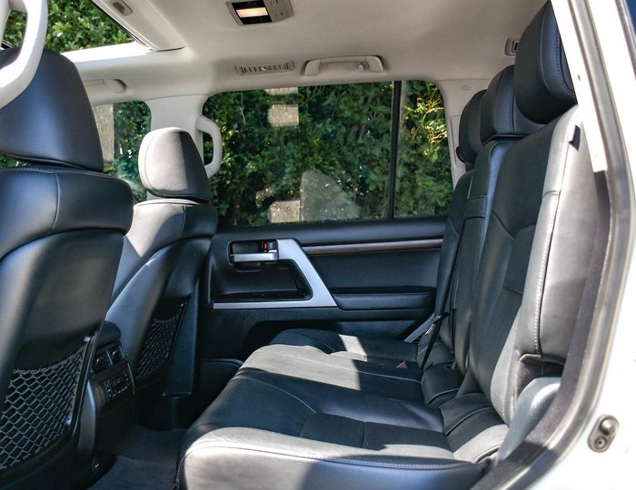 2020 Toyota Landcruiser VX