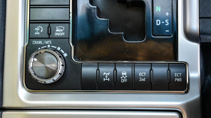 2020 Toyota Landcruiser VX