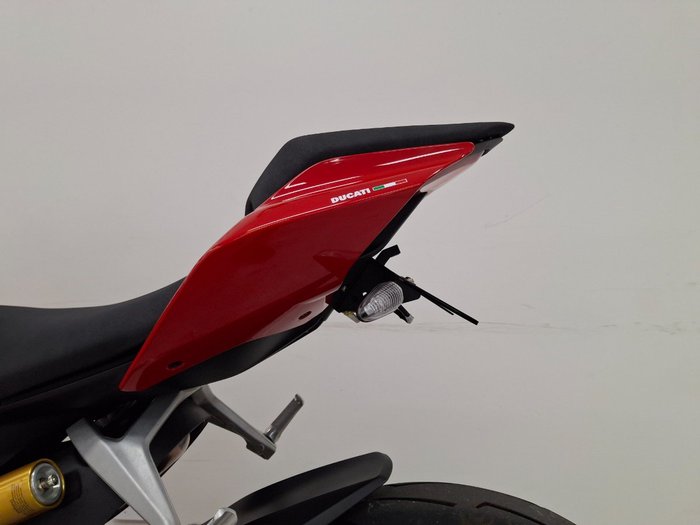 2025 DUCATI PANIGALE V2 Red