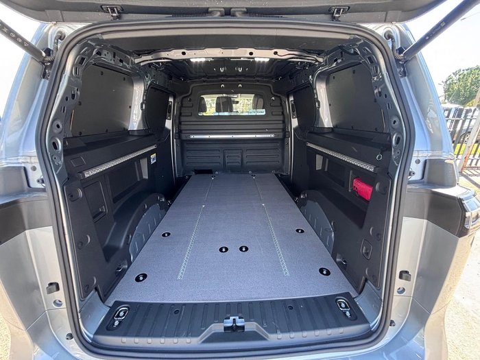 2025 Volkswagen ID. Buzz Cargo BEV550