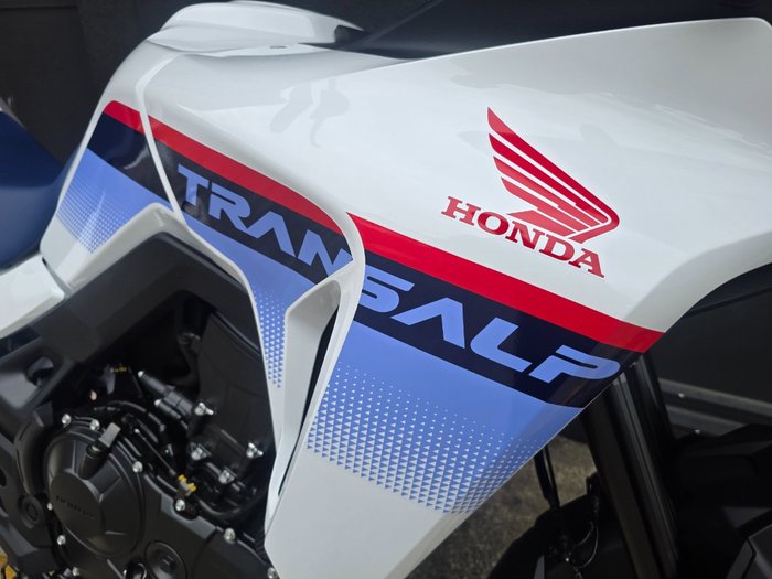 2024 Honda XL750 TRANSALP WHITE