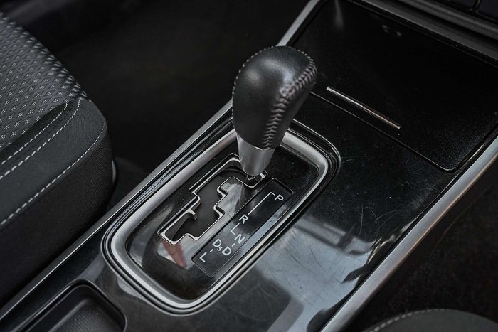 2021 Mitsubishi Outlander ES