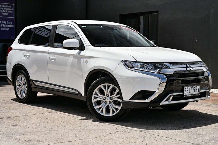 2021 Mitsubishi Outlander ES