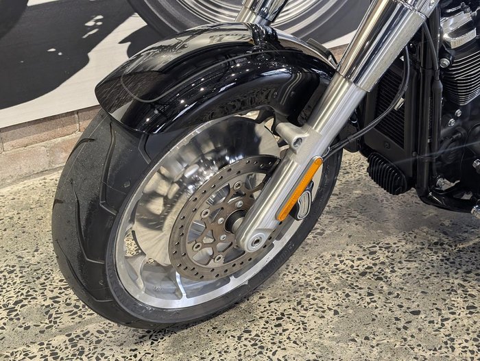 2022 Harley-Davidson Fat Boy 114 (FLFBS) Softail Black