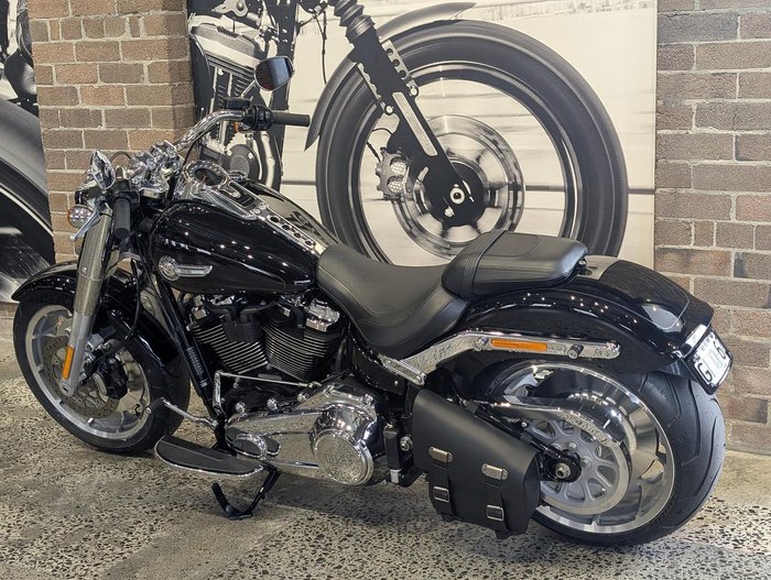 2022 Harley-Davidson Fat Boy 114 (FLFBS) Softail Black