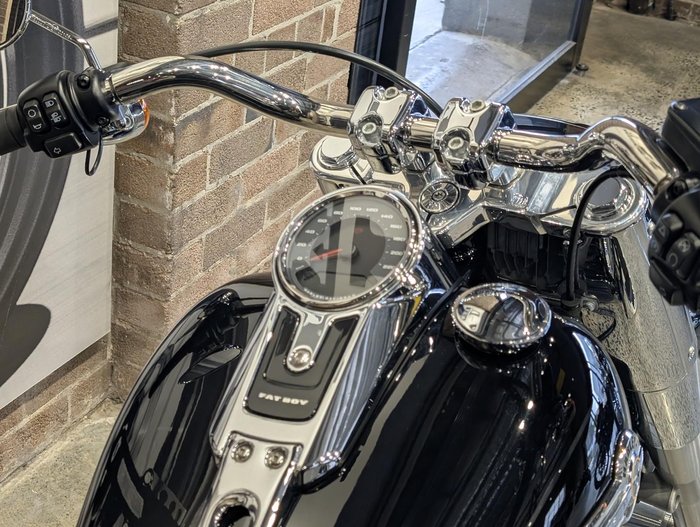 2022 Harley-Davidson Fat Boy 114 (FLFBS) Softail Black